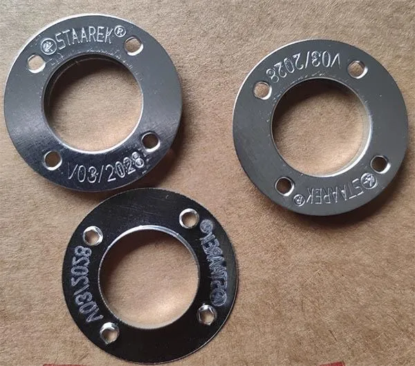 Метален пръстен